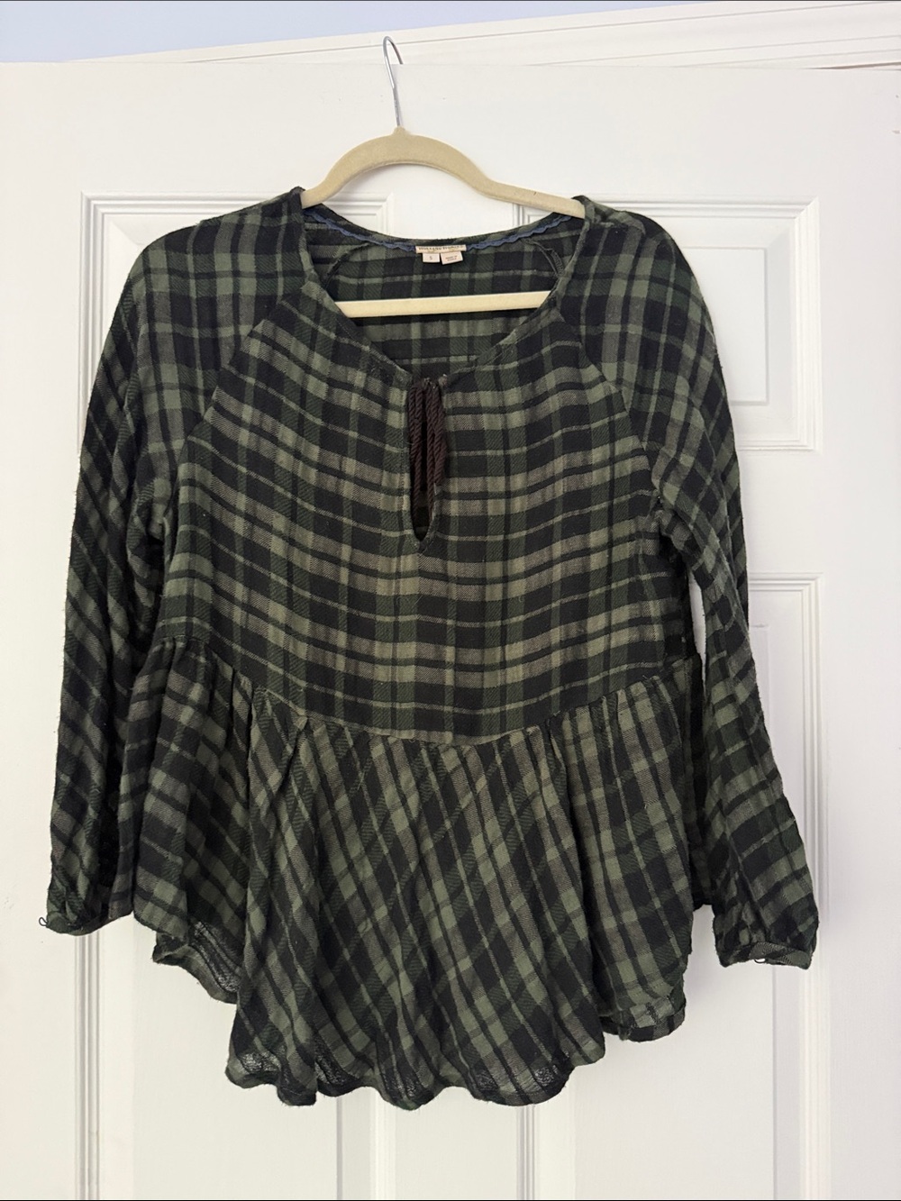 HOLDING HORSES Green Plaid Peplum Tunic Top